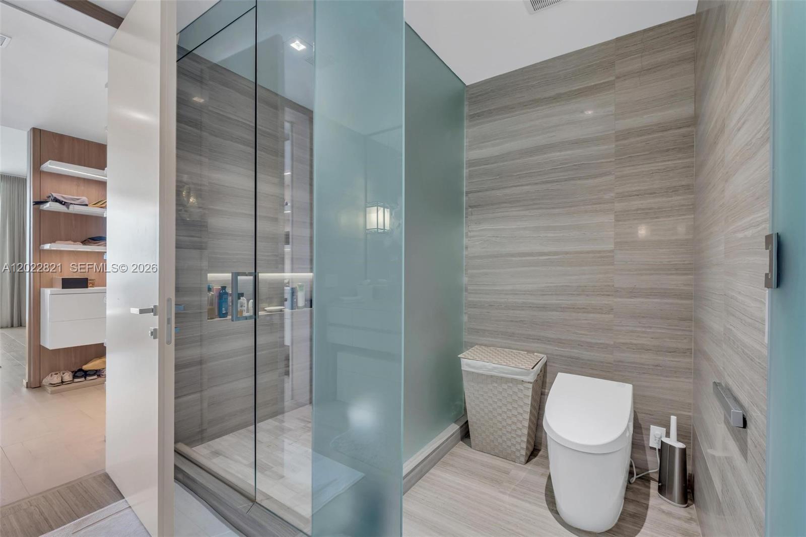 18975 COLLINS CONDO - Residential Lease