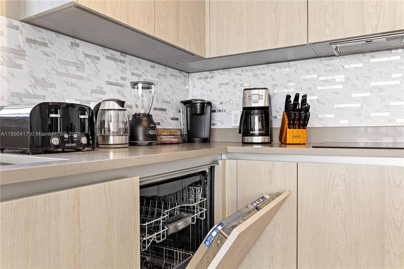 4010 SOUTH OCEAN CONDO - Residential