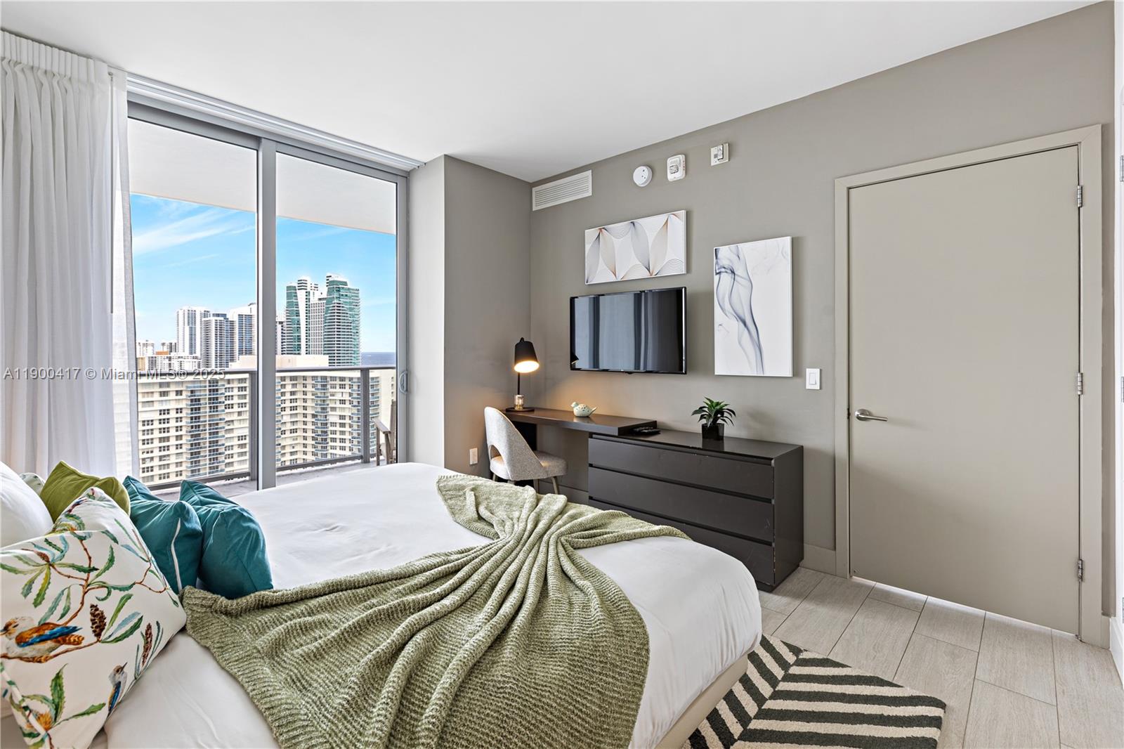 4010 SOUTH OCEAN CONDO - Residential