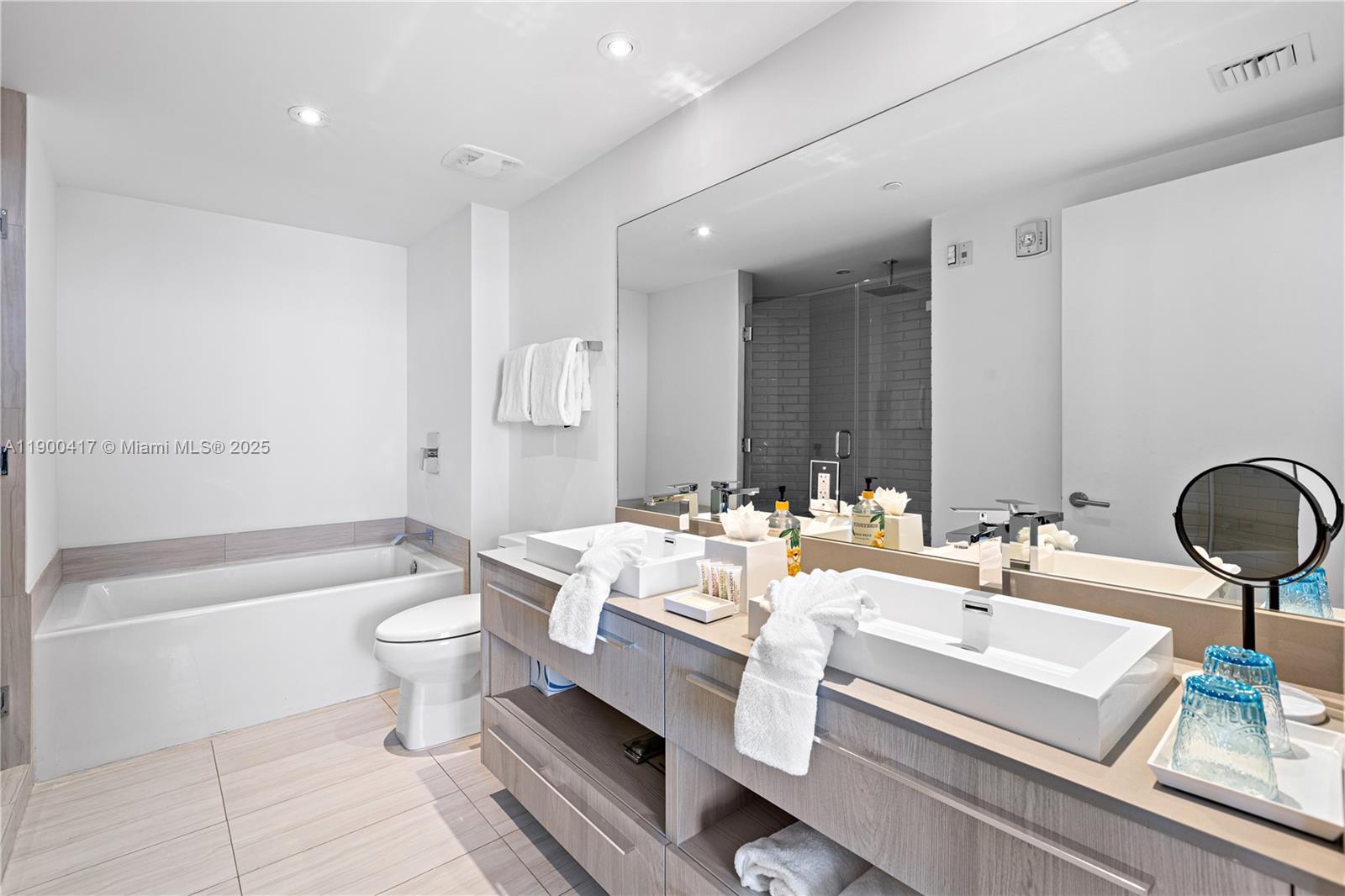 4010 SOUTH OCEAN CONDO - Residential