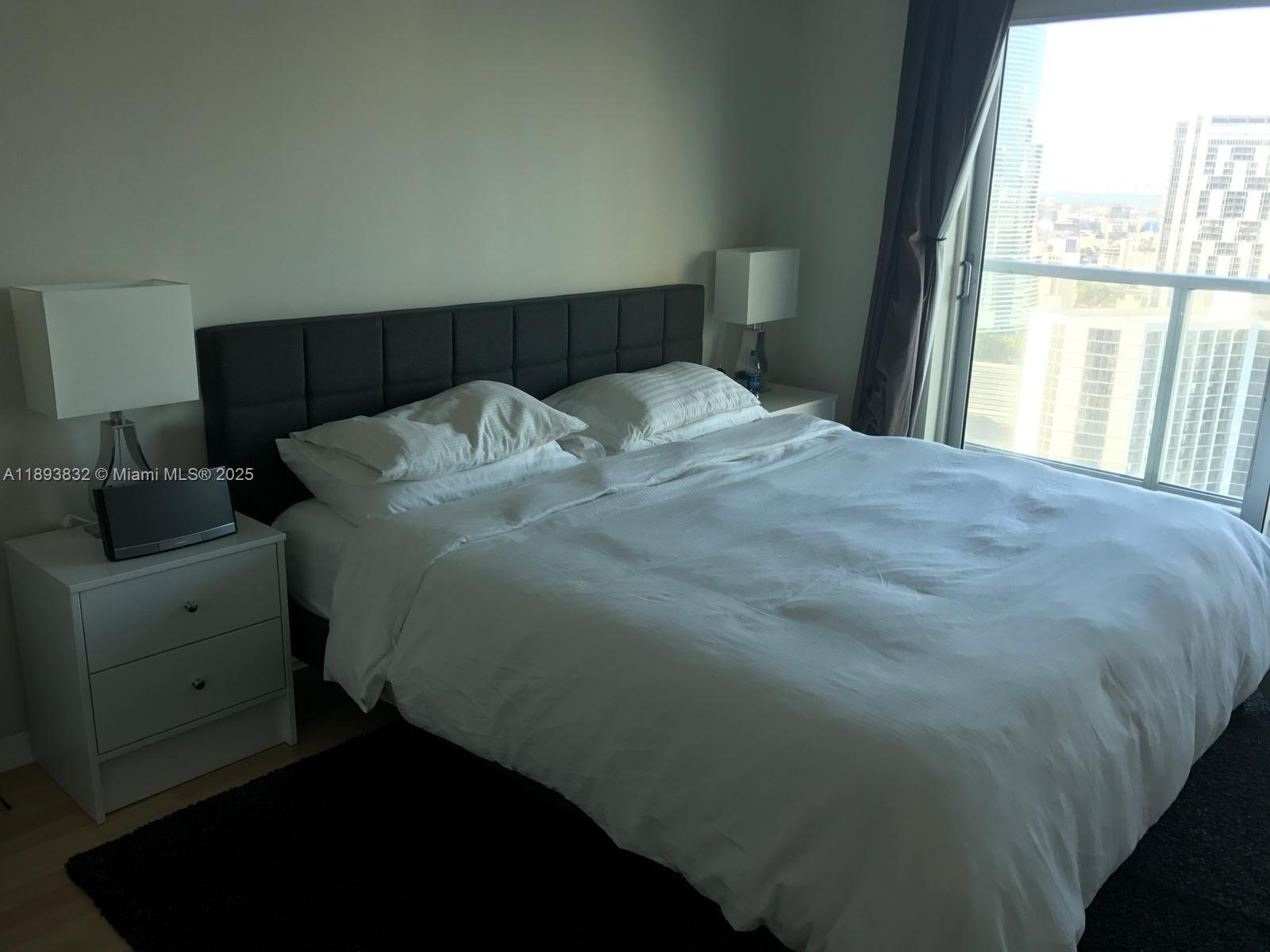 500 BRICKELL EAST CONDO - Residential Lease