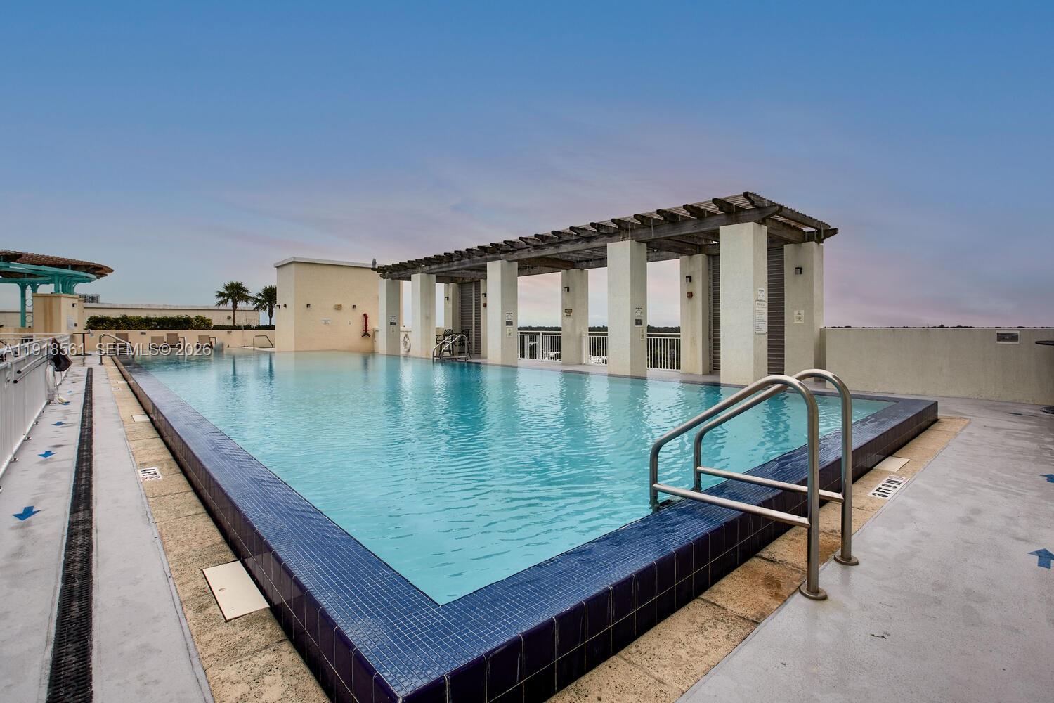 DOWNTOWN DADELAND CONDO N - Residential