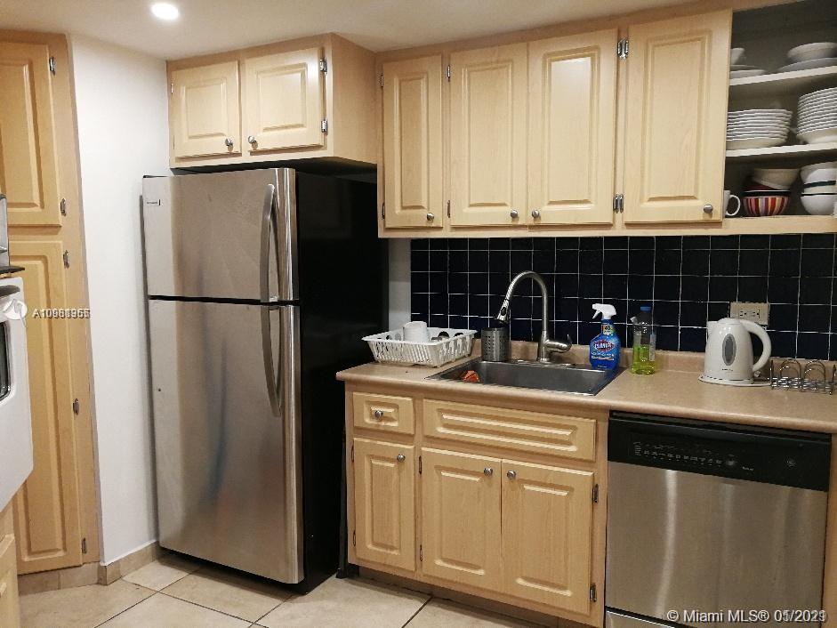 FOUR AMBASSADORS CONDO PH - Residential Lease