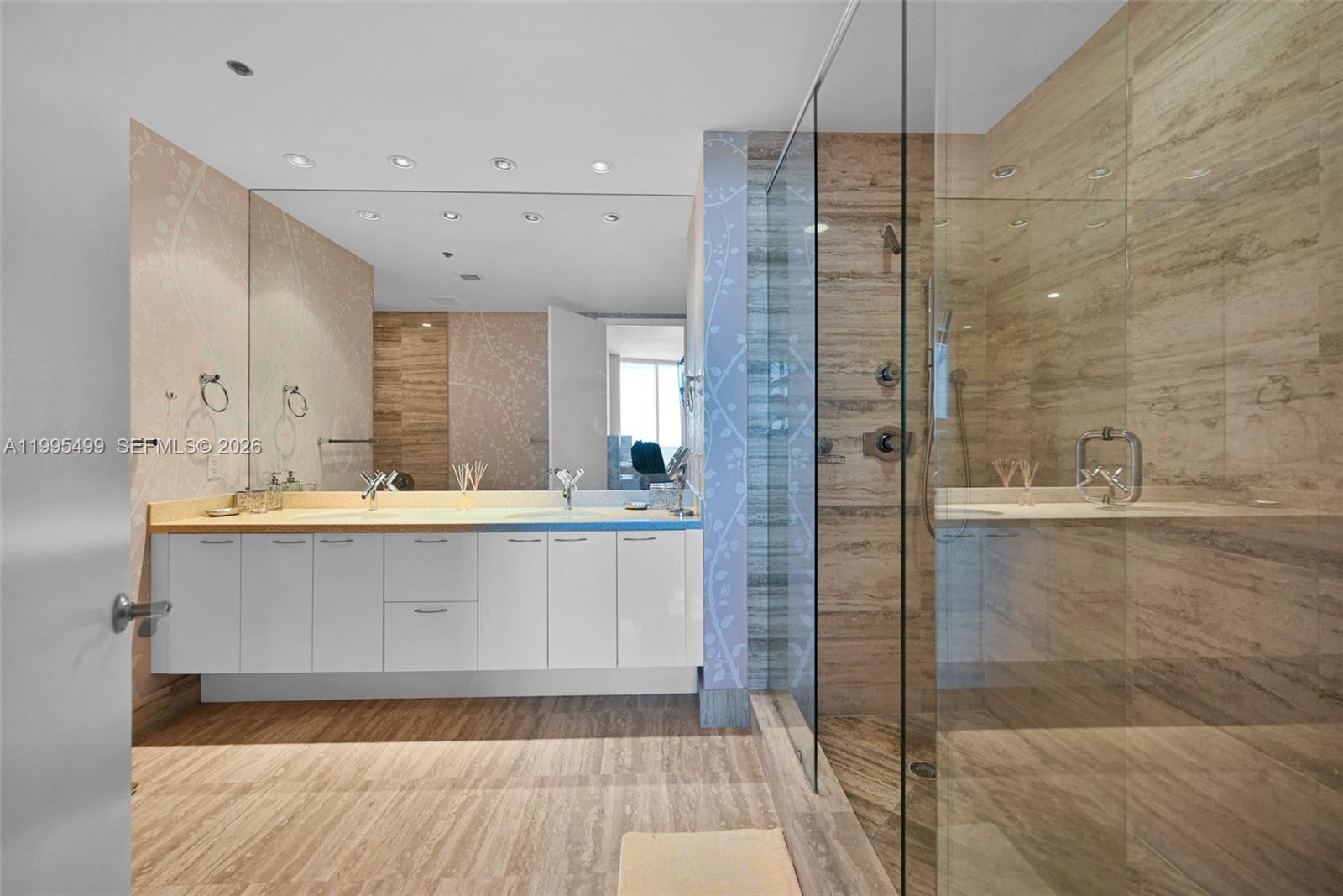 TDR TOWER II CONDO - Residential Lease