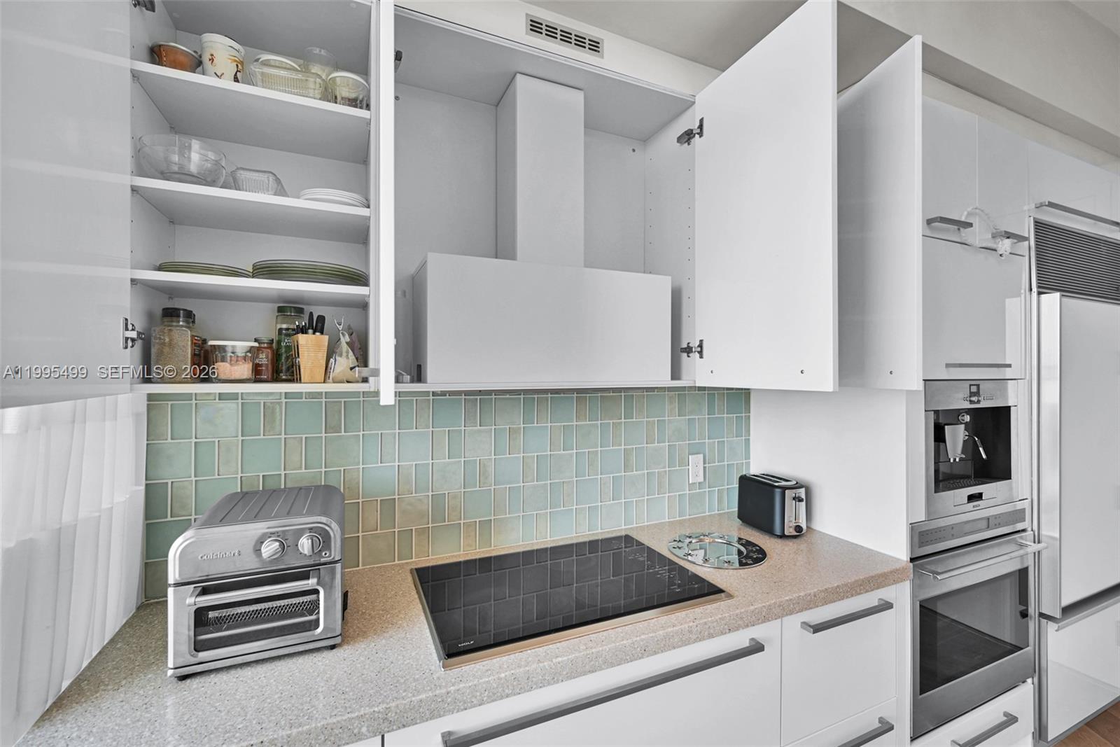 TDR TOWER II CONDO - Residential Lease