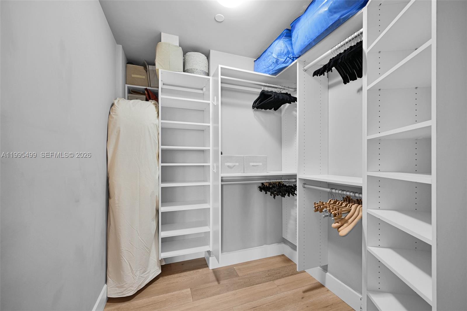 TDR TOWER II CONDO - Residential Lease