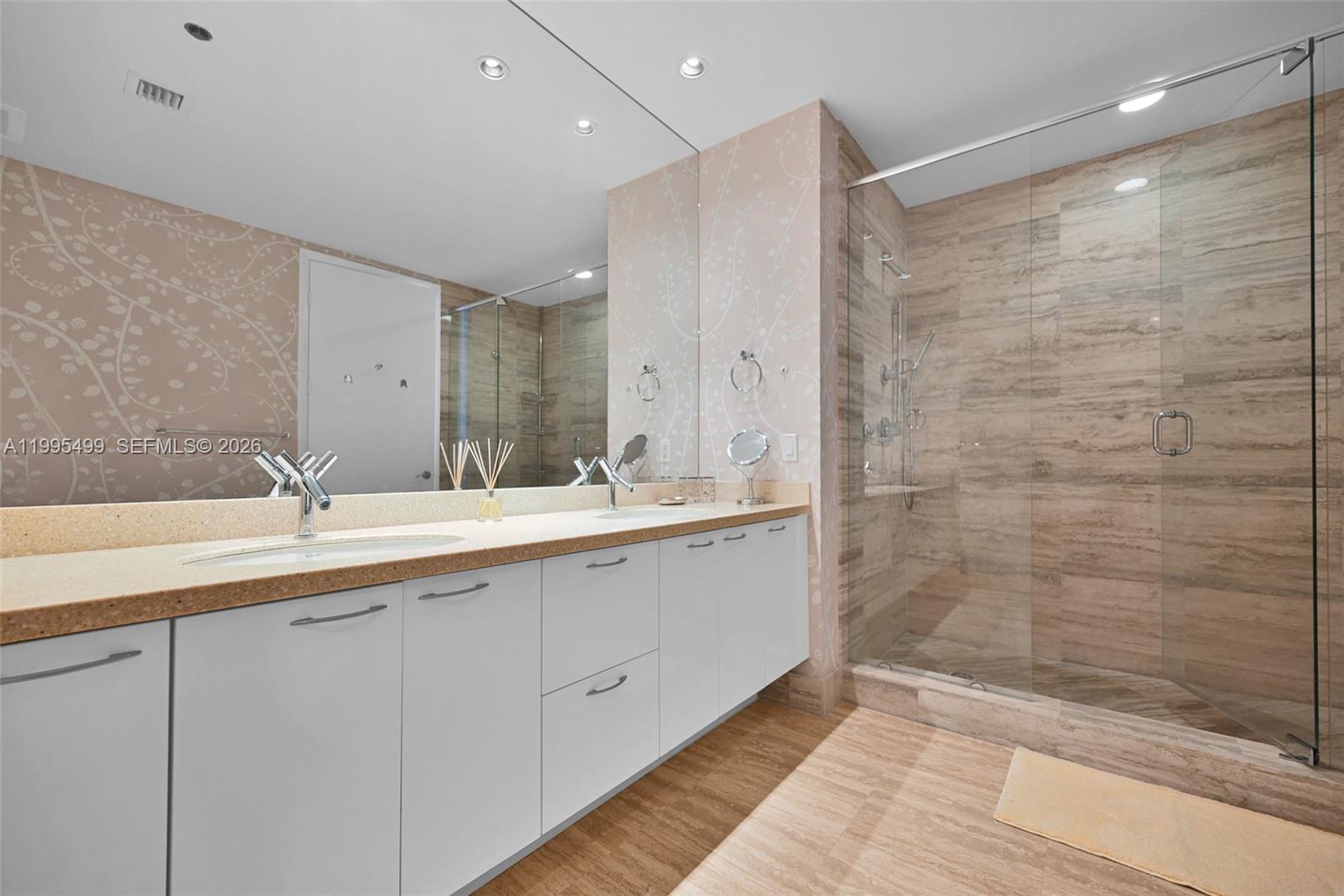 TDR TOWER II CONDO - Residential Lease