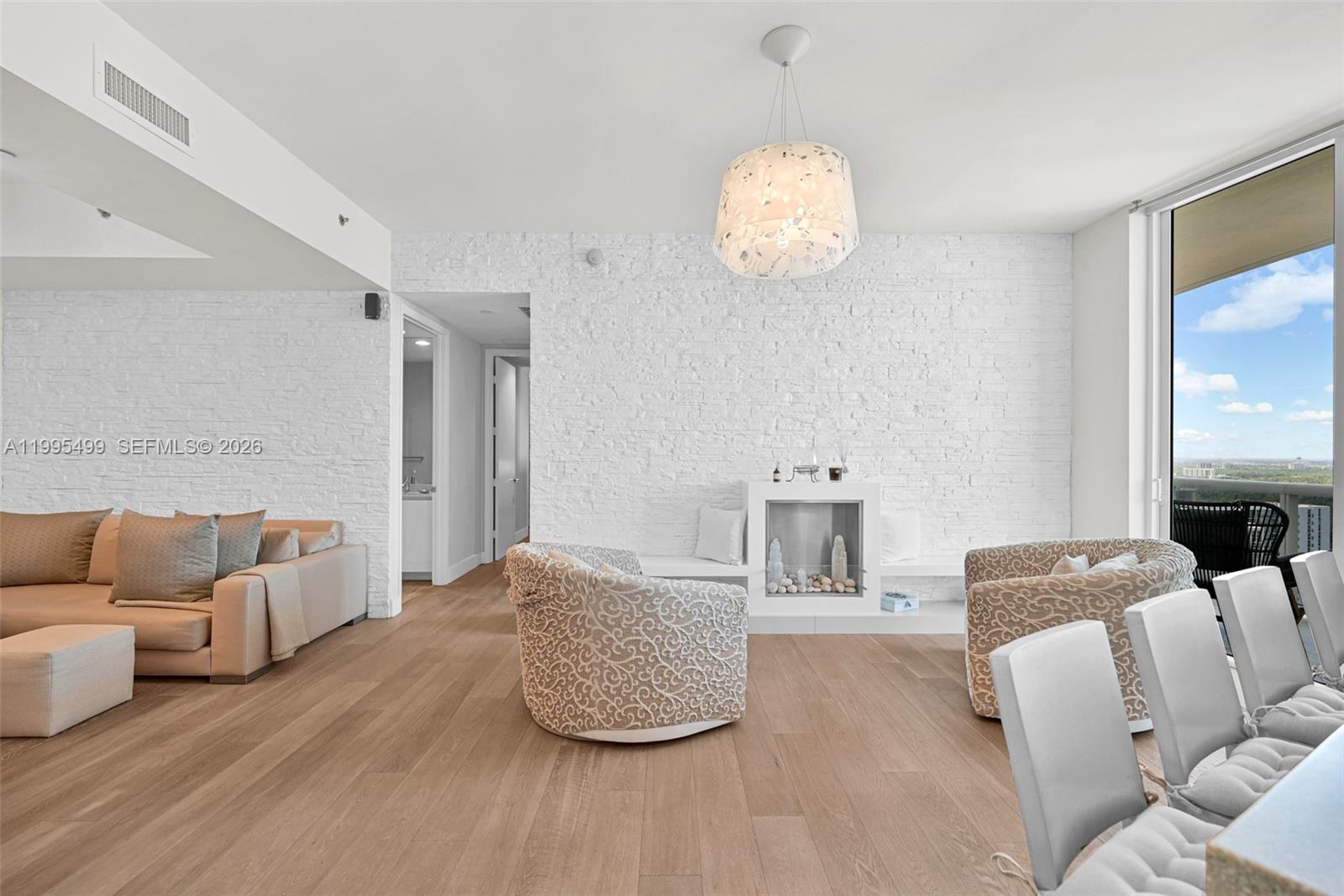 TDR TOWER II CONDO - Residential Lease