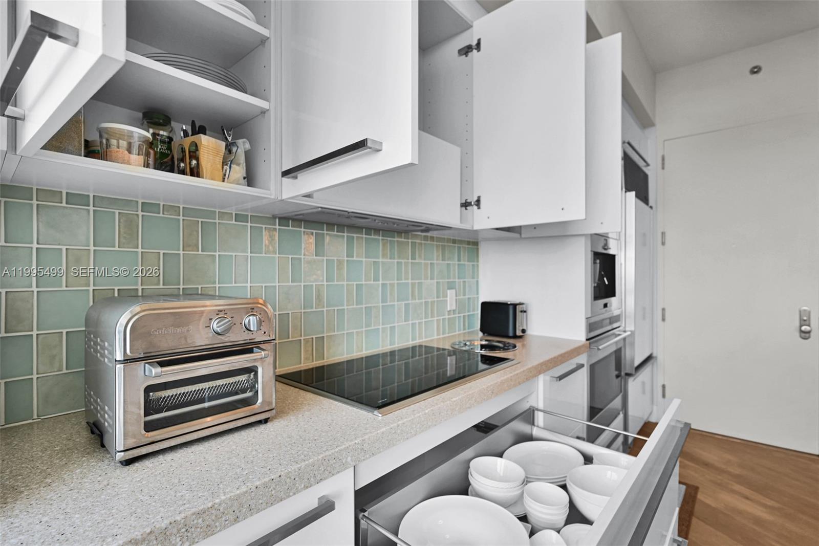 TDR TOWER II CONDO - Residential Lease