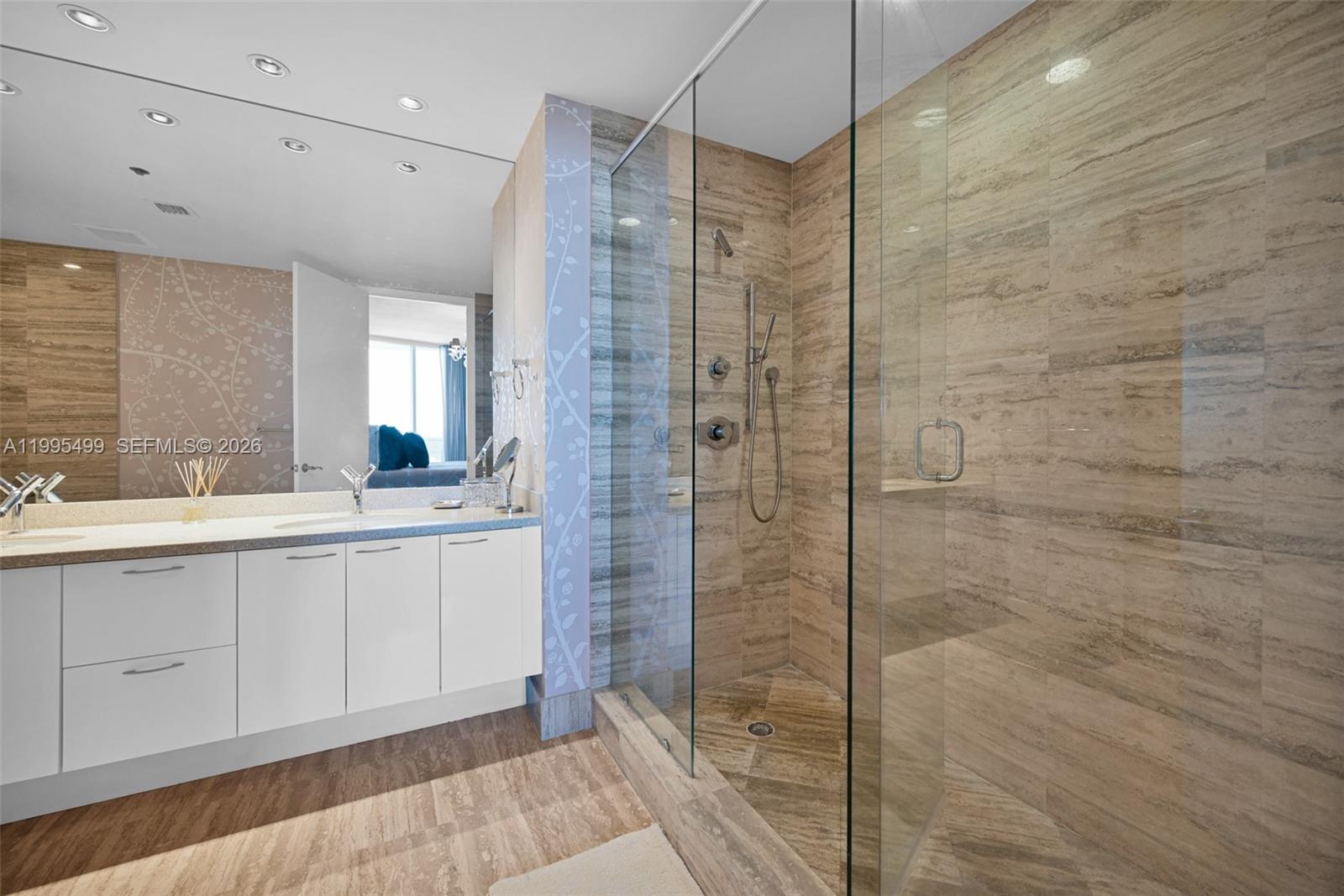 TDR TOWER II CONDO - Residential Lease