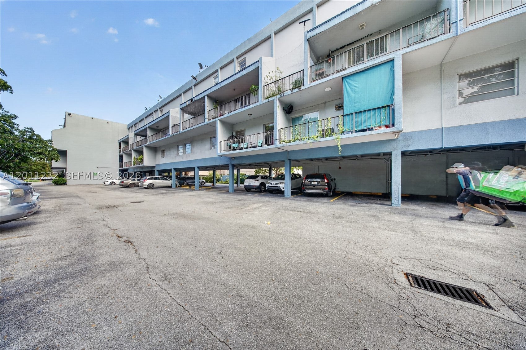 399 NW 72nd Ave 209