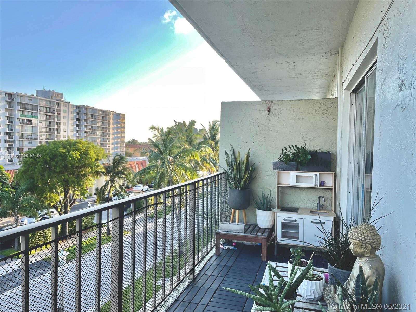 CARIBBEAN HOUSE CONDO - Residential