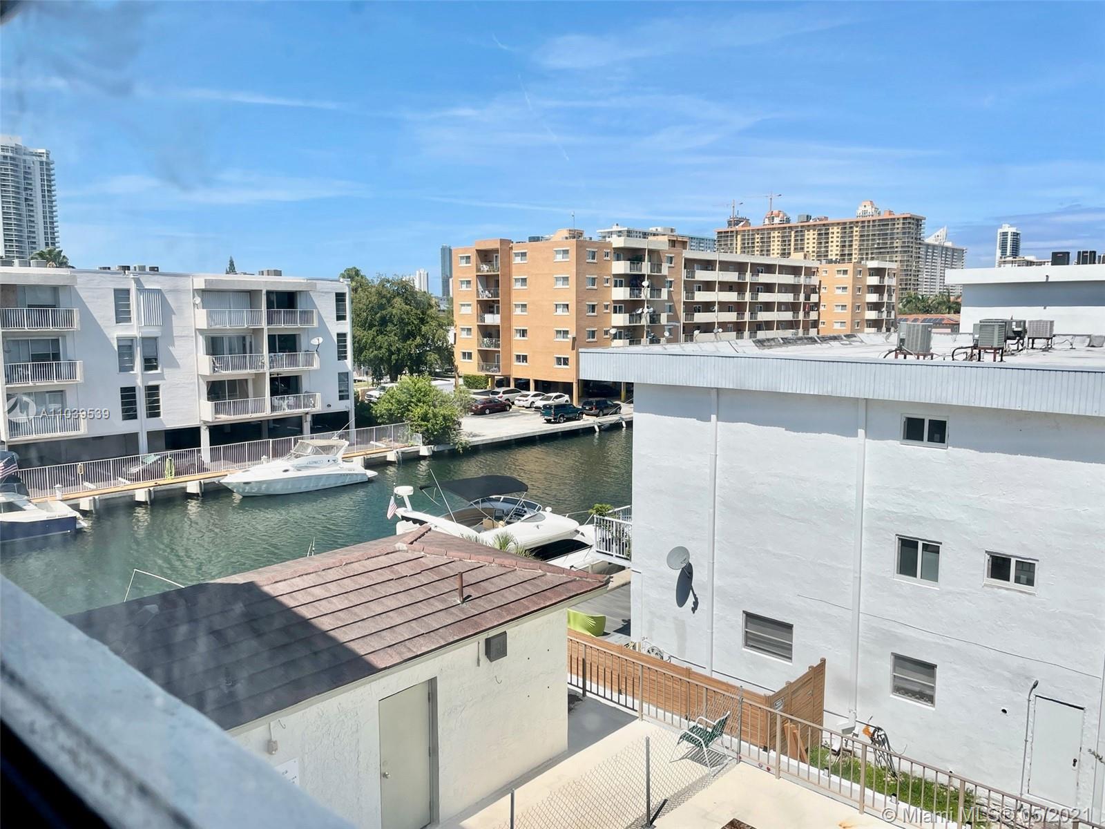 CARIBBEAN HOUSE CONDO - Residential