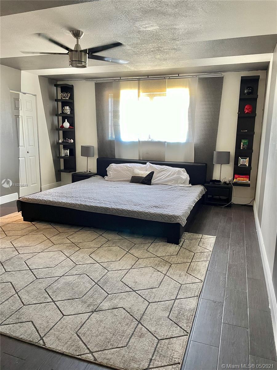CARIBBEAN HOUSE CONDO - Residential