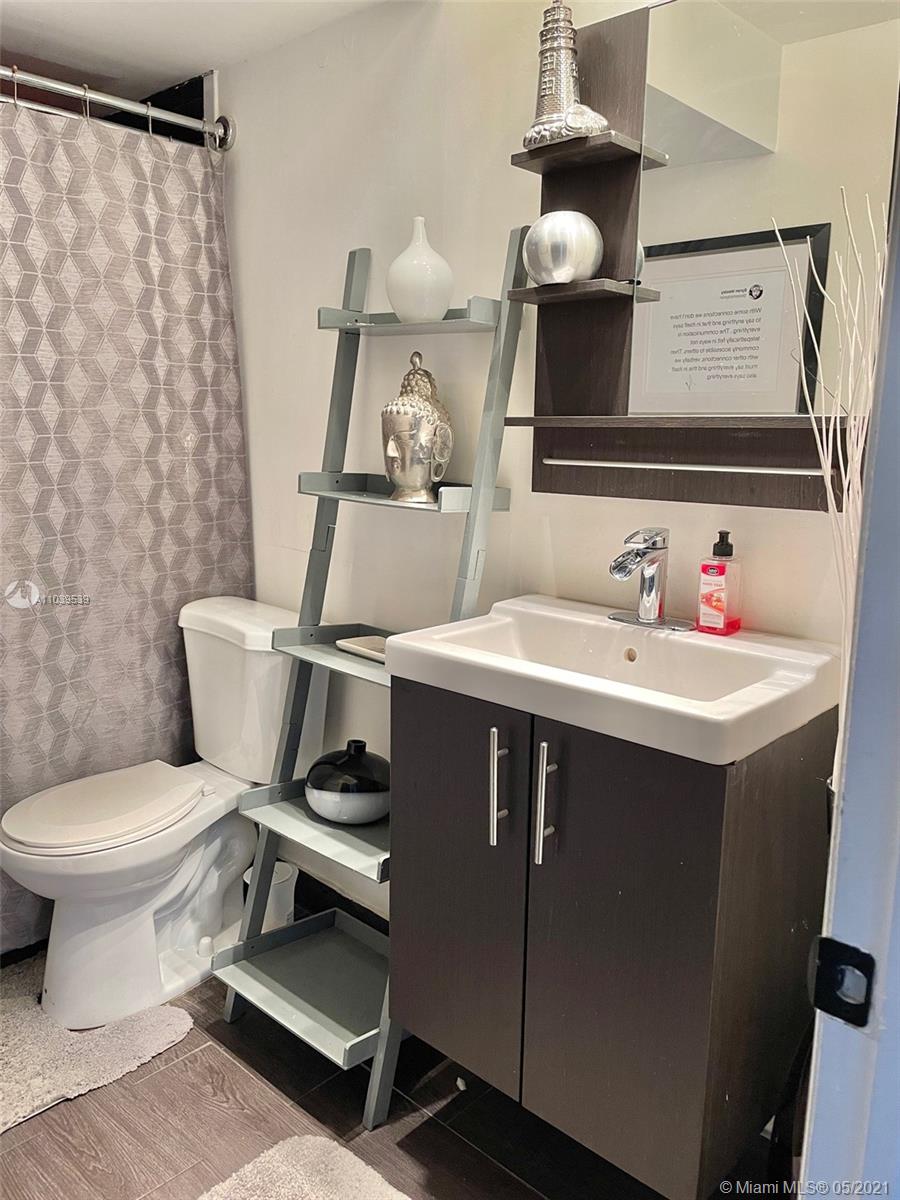 CARIBBEAN HOUSE CONDO - Residential