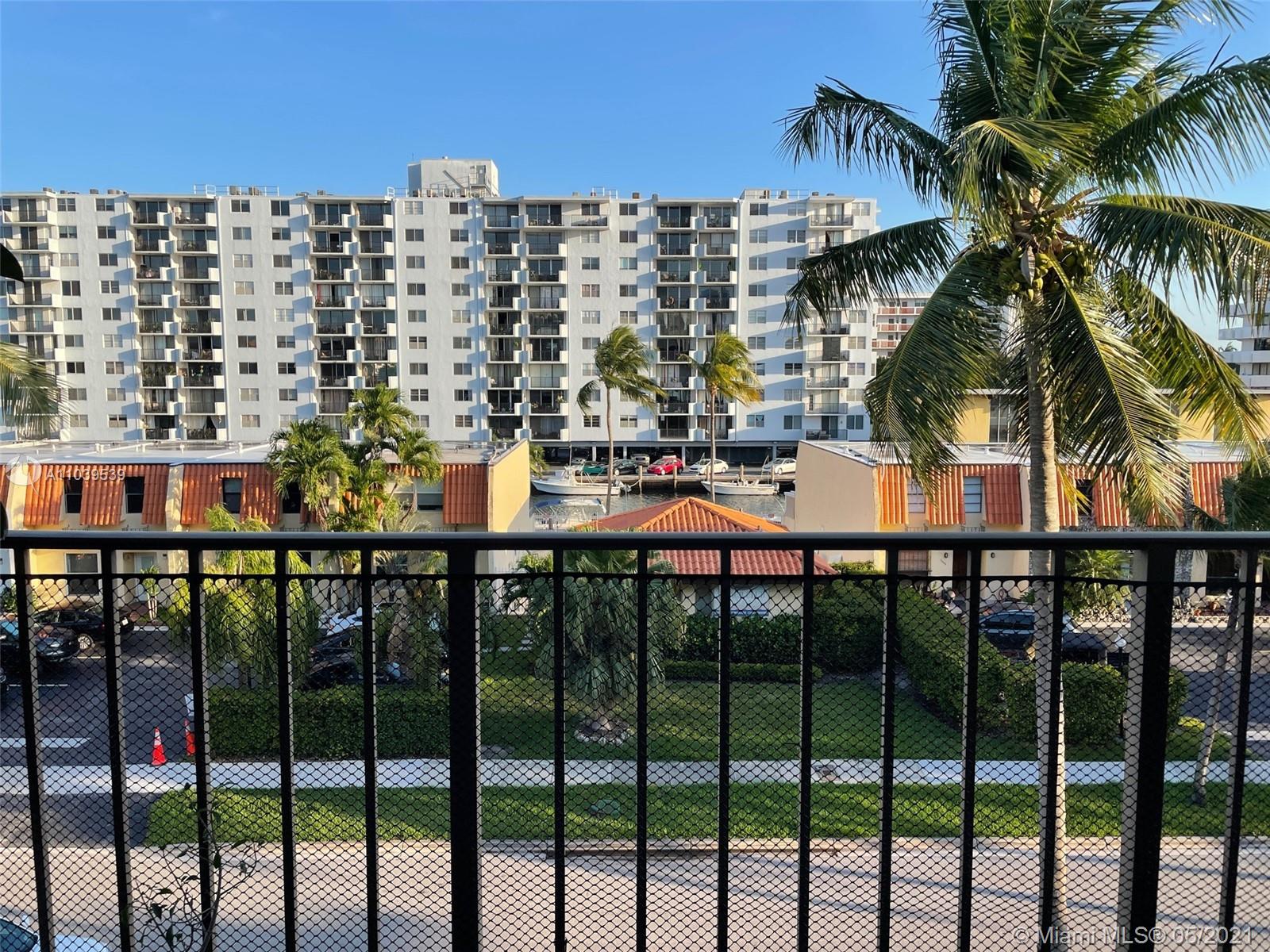 CARIBBEAN HOUSE CONDO - Residential