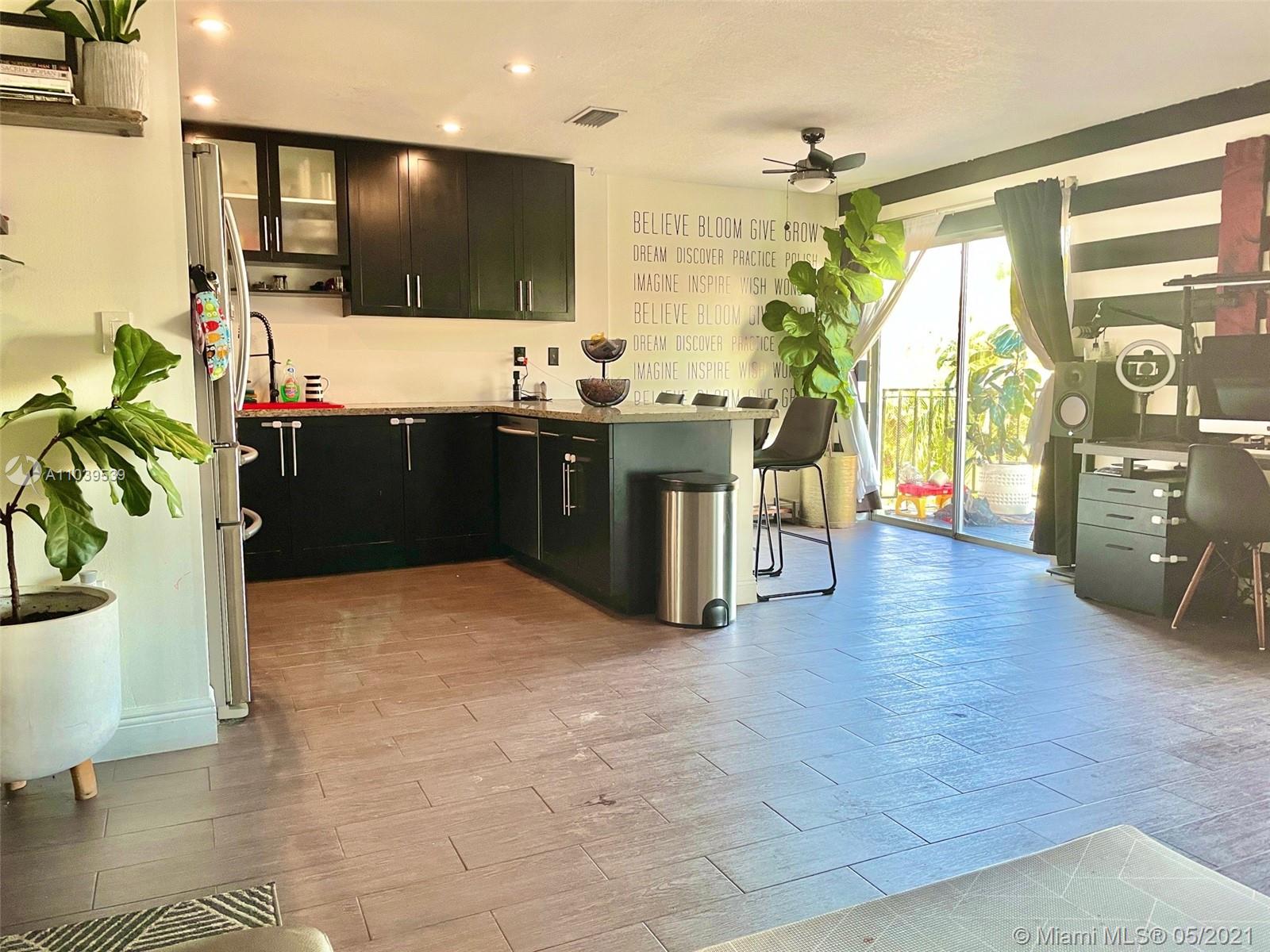 CARIBBEAN HOUSE CONDO - Residential