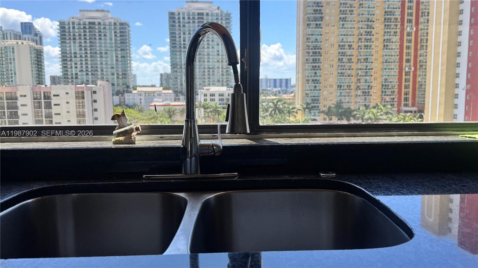 PLAZA OF AMERICAS CONDO P - Residential