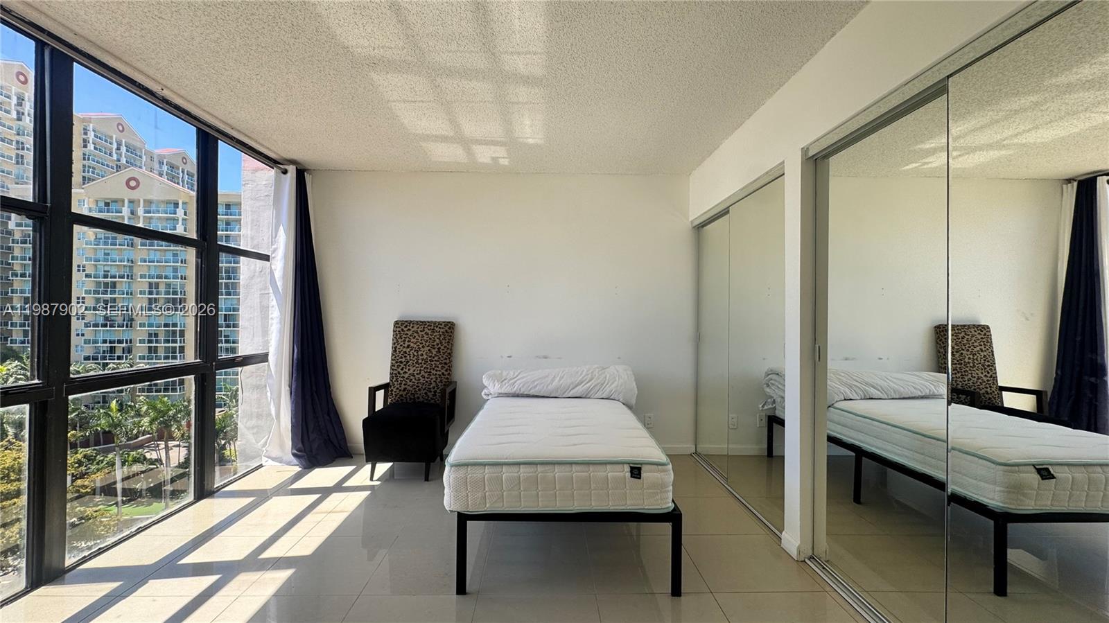 PLAZA OF AMERICAS CONDO P - Residential