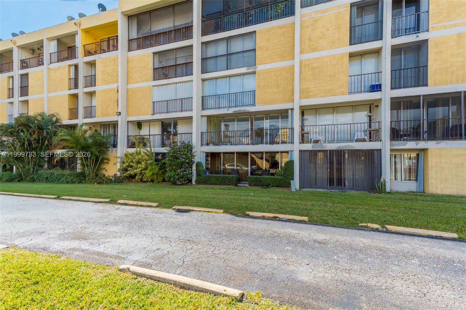 PARKVIEW CONDO NO 1 - Residential