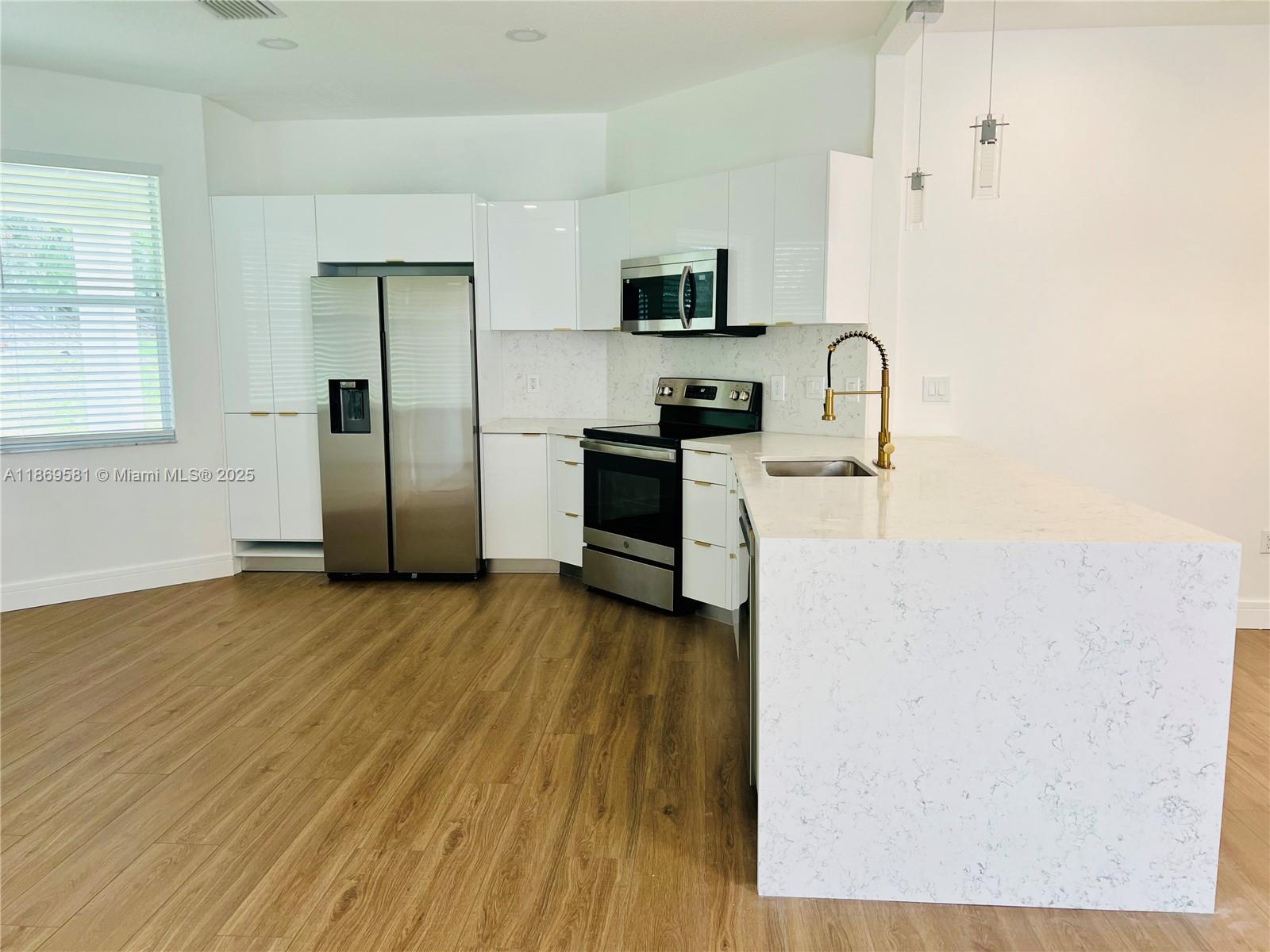 LAKEFOREST AT ST LUCIE WE - Residential