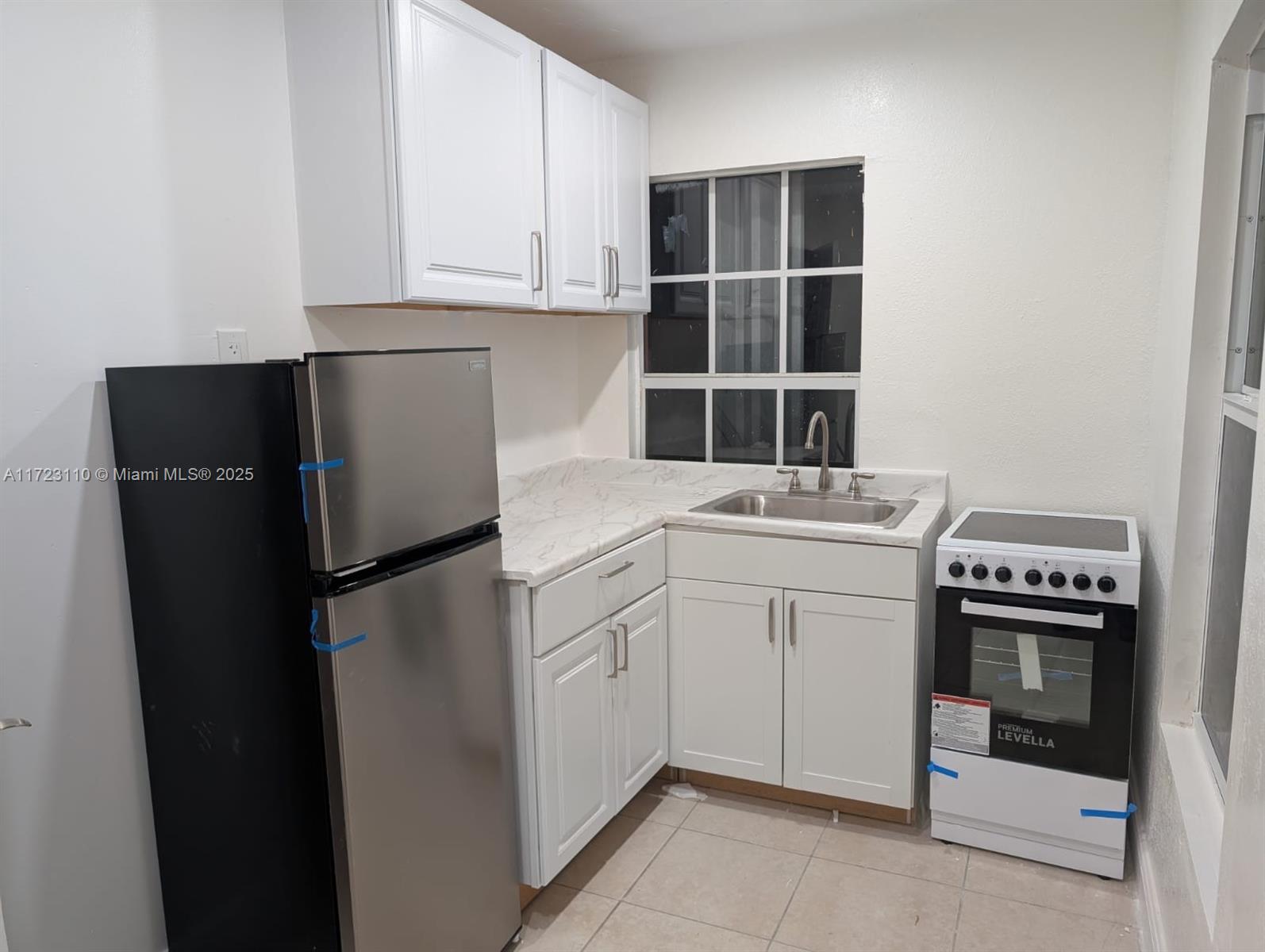 Rental Property at 4360 Nw 5th Pl B, Plantation, Miami-Dade County, Florida - Bedrooms: 1 
Bathrooms: 1  - $1,500 MO.