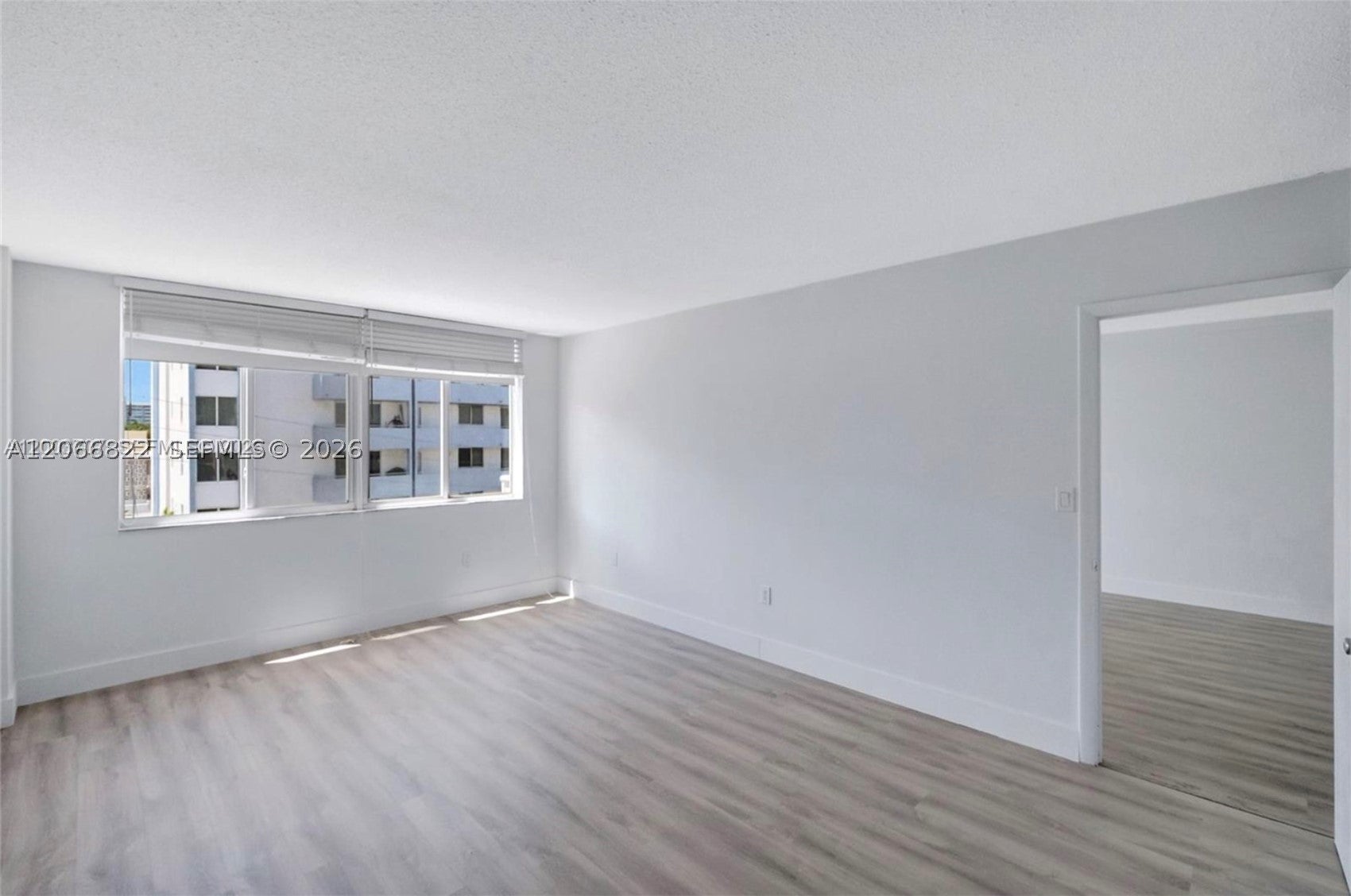 1345 Lincoln Rd 501