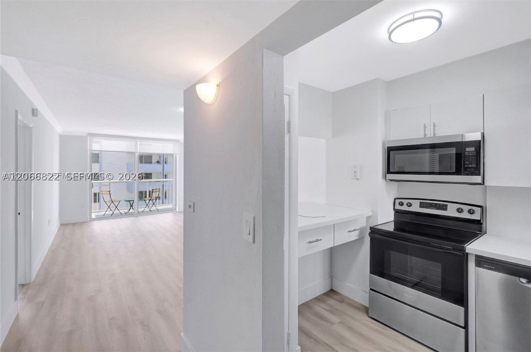 1345 Lincoln Rd 501