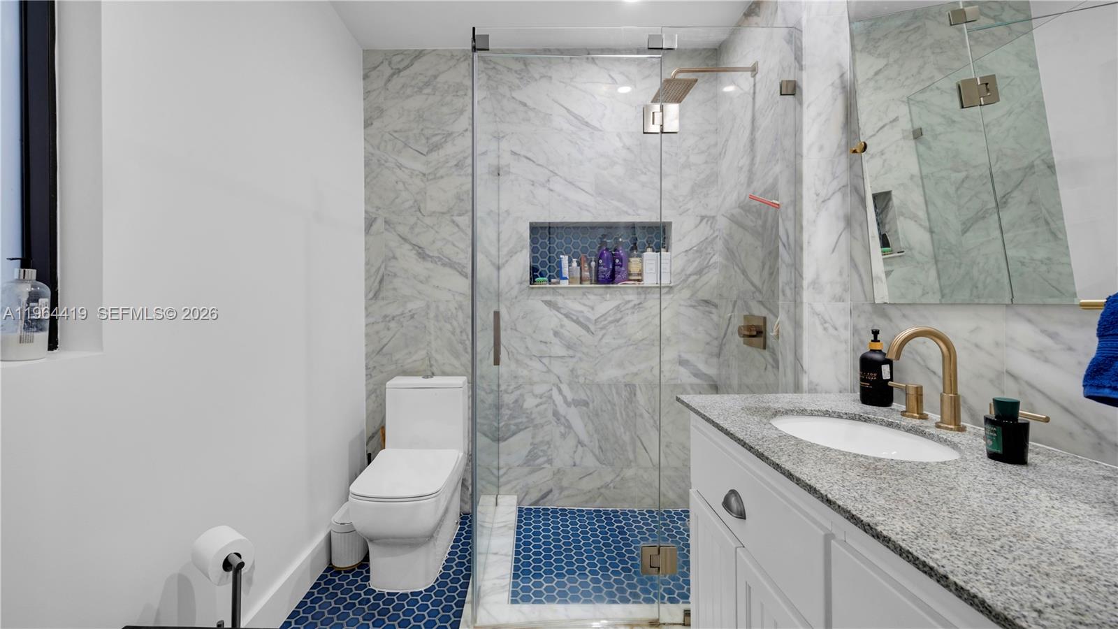 EAST SHENANDOAH - Residential