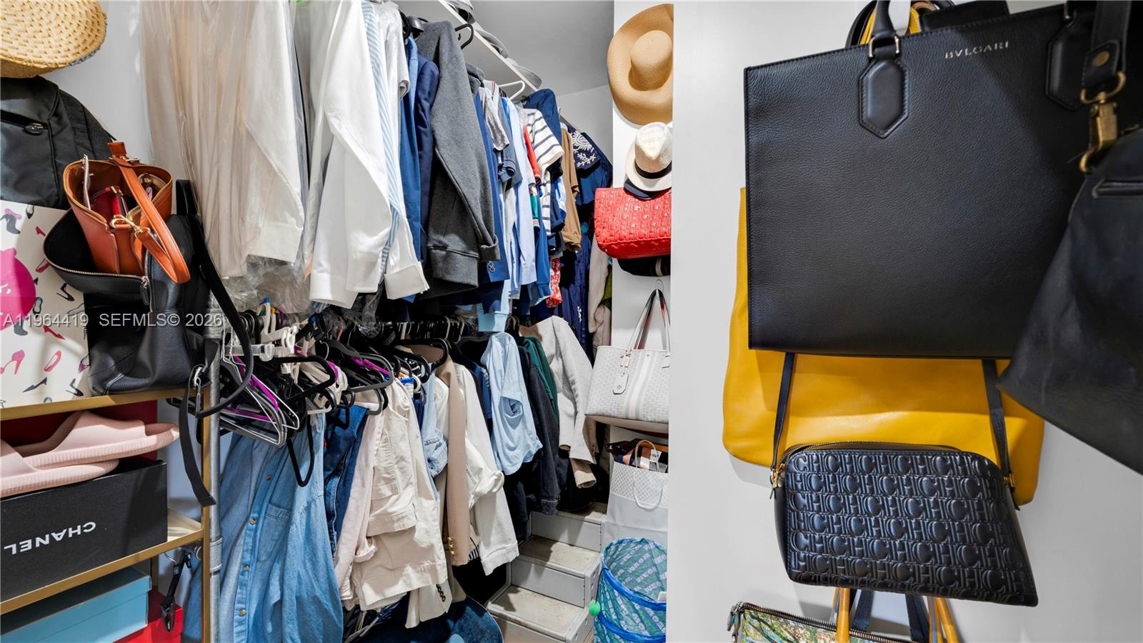 EAST SHENANDOAH - Residential