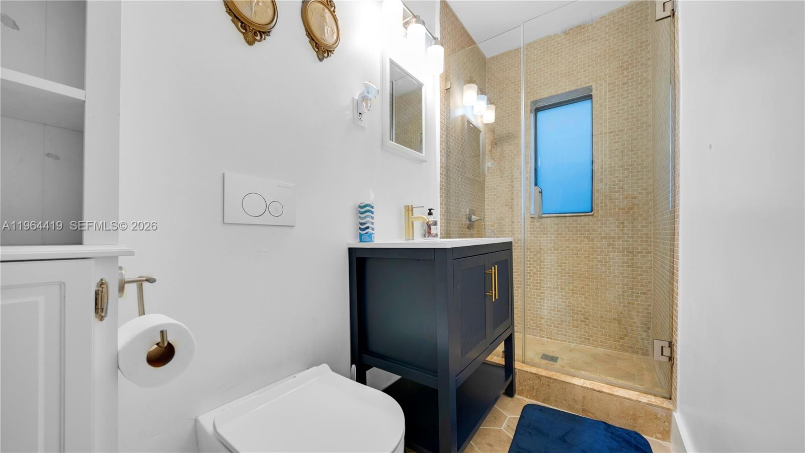 EAST SHENANDOAH - Residential