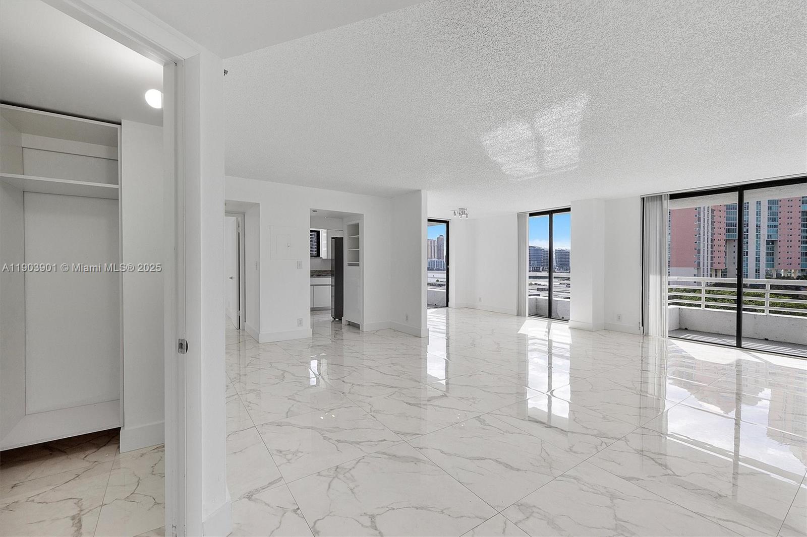 3300 NE 192nd St 813