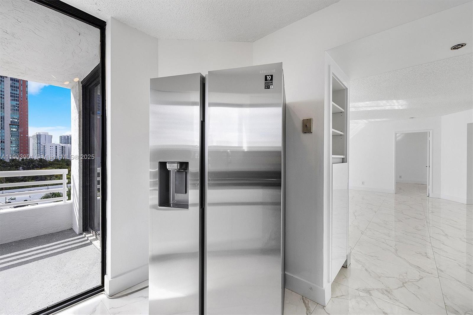 PARC CENTRAL AVENTURA EAS - Residential Lease