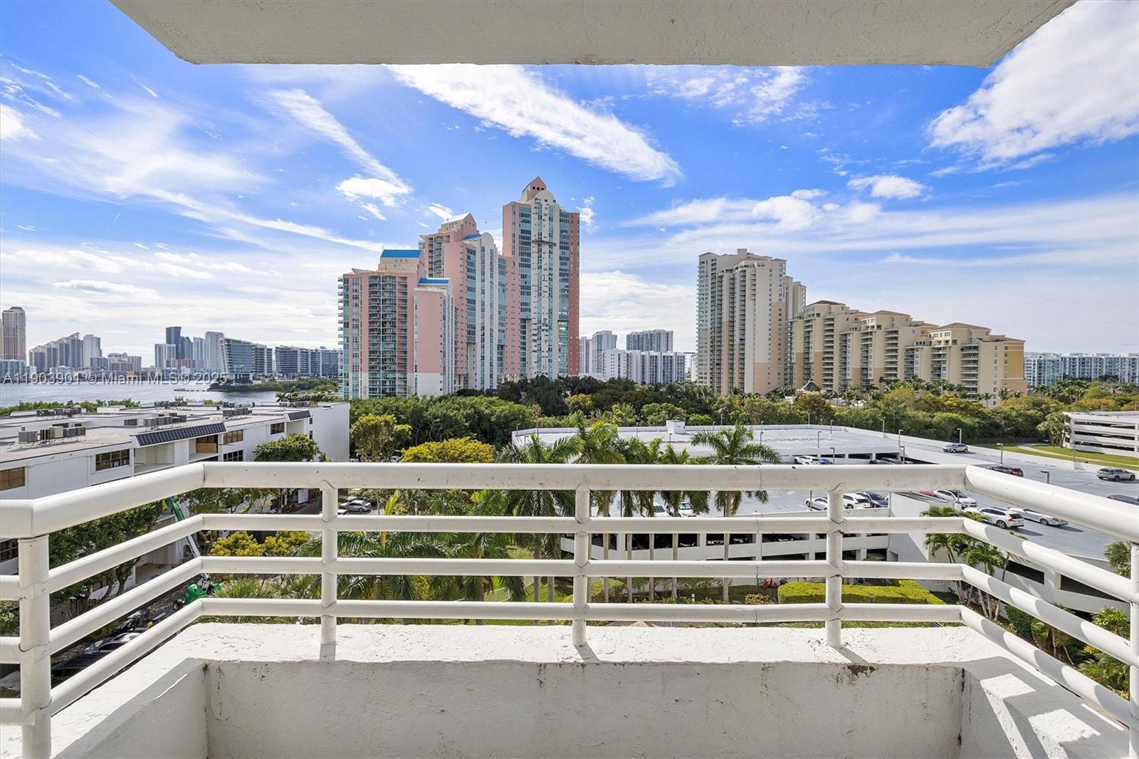 PARC CENTRAL AVENTURA EAS - Residential Lease