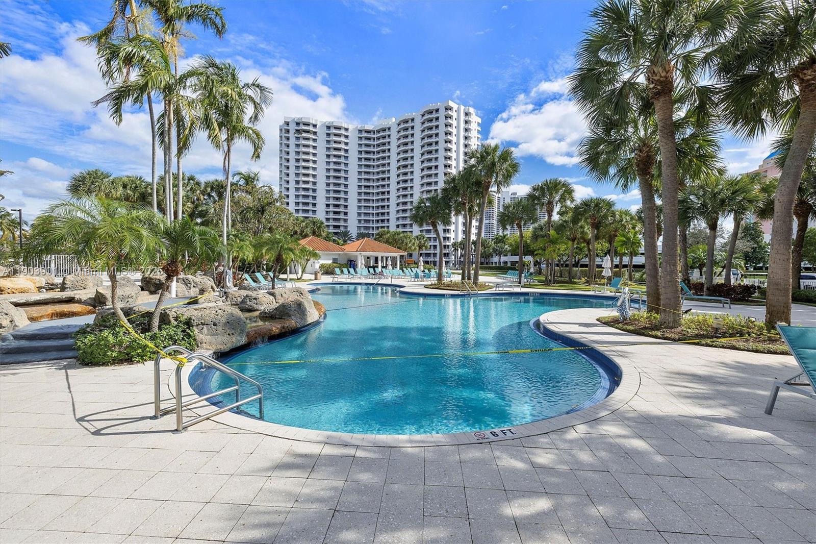 PARC CENTRAL AVENTURA EAS - Residential Lease