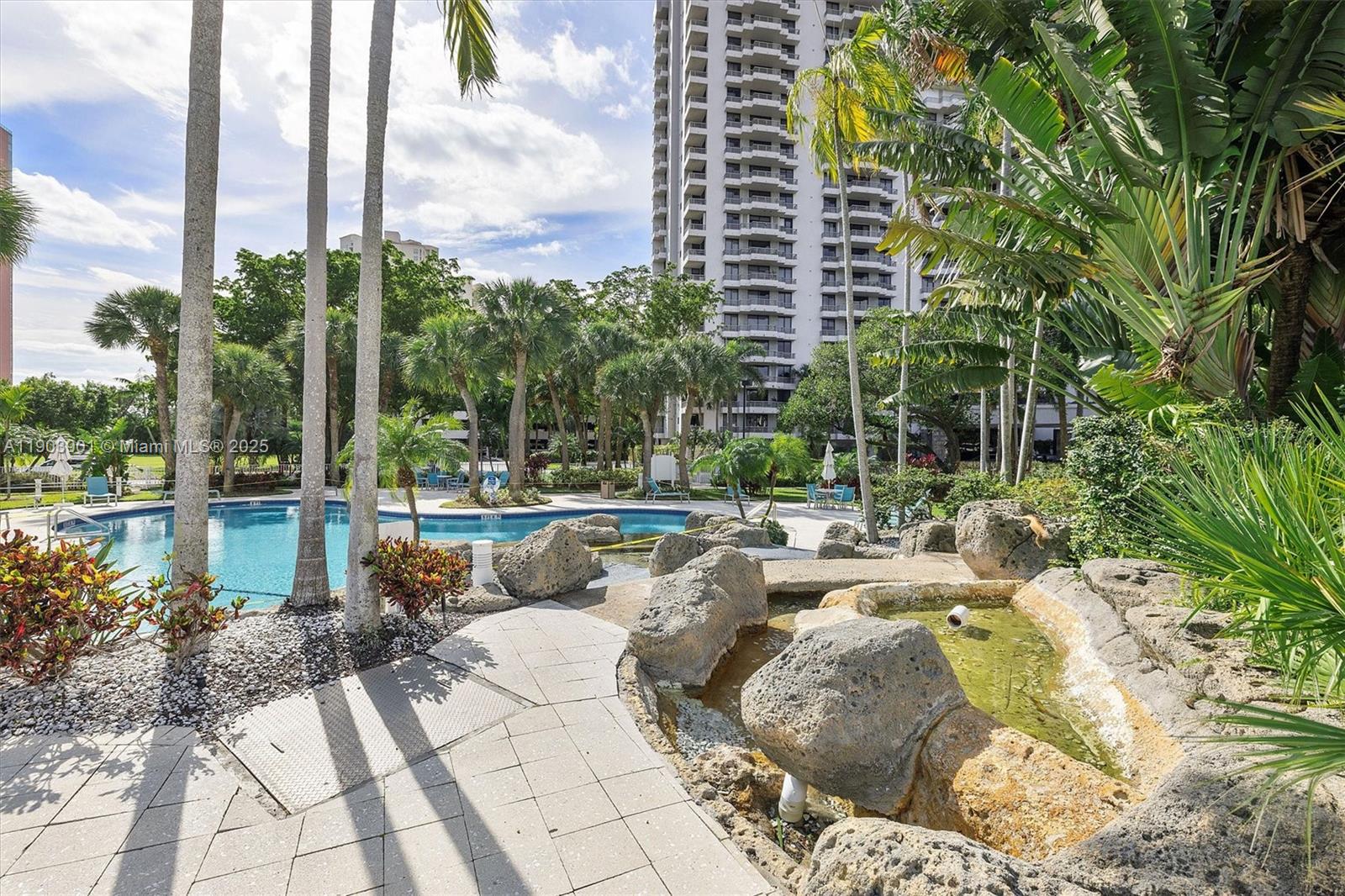 PARC CENTRAL AVENTURA EAS - Residential Lease