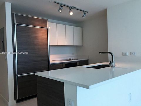 1100 S Miami Ave 3502 Miami FL 33130