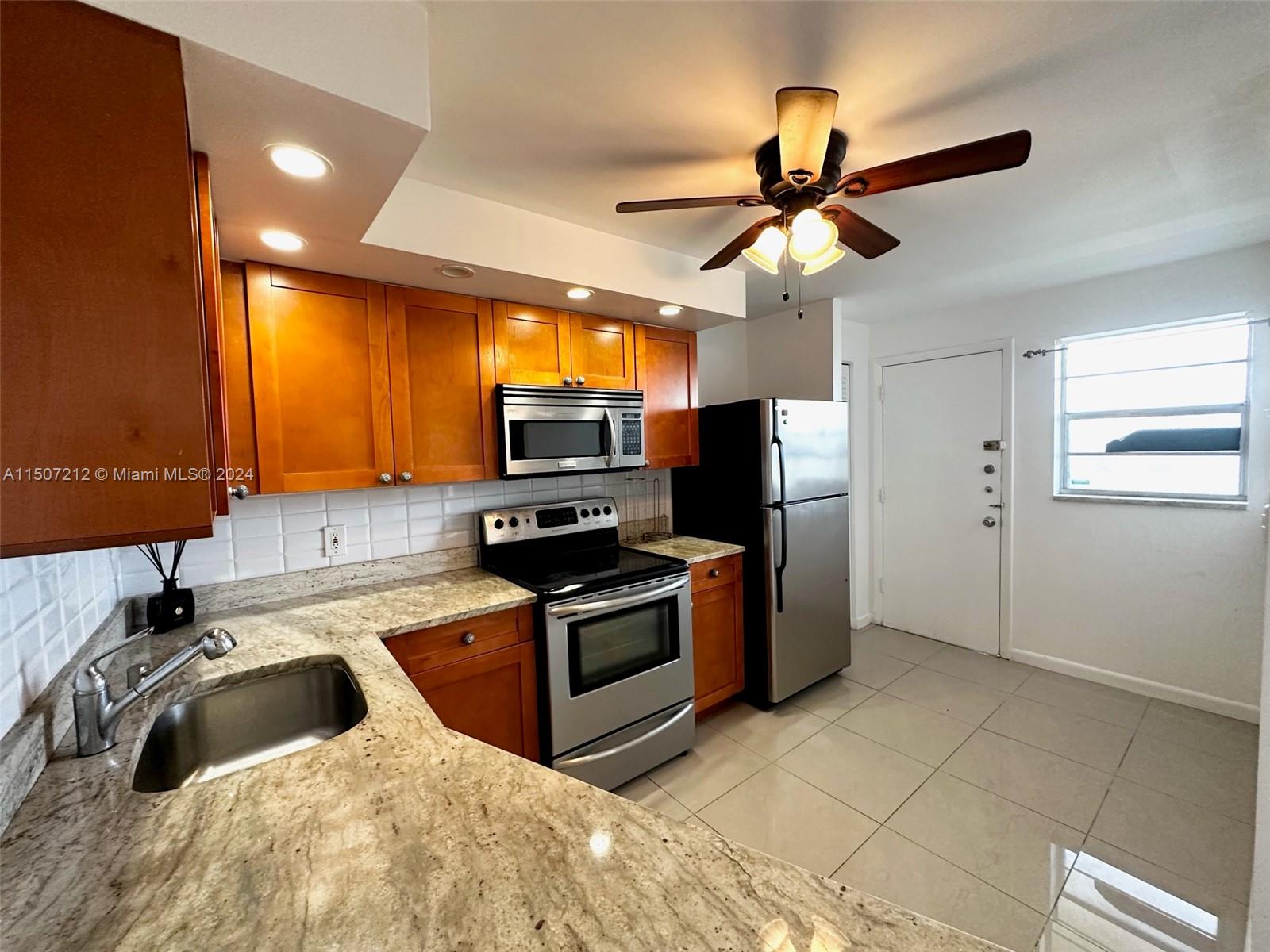 JADE WINDS GROUP - - Residential Lease