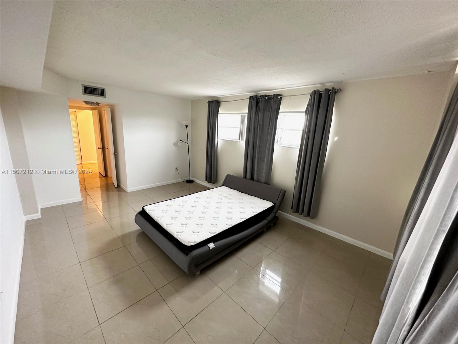 JADE WINDS GROUP - - Residential Lease