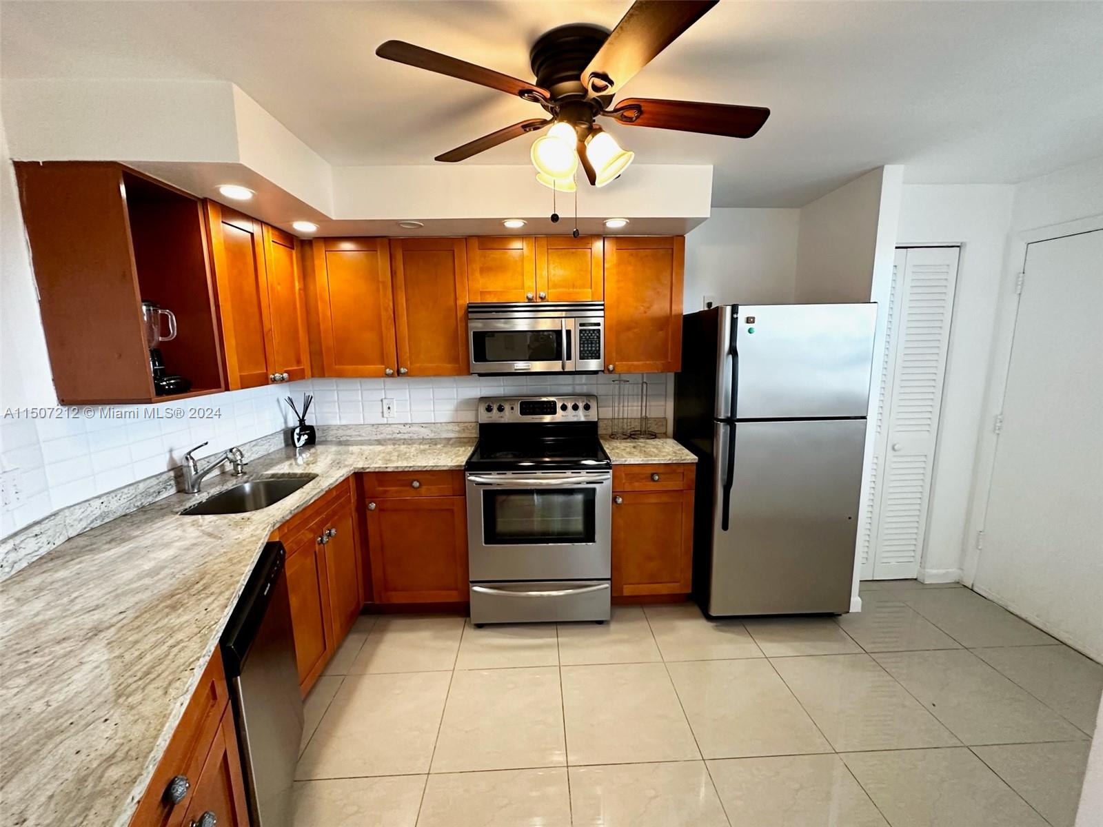 JADE WINDS GROUP - - Residential Lease