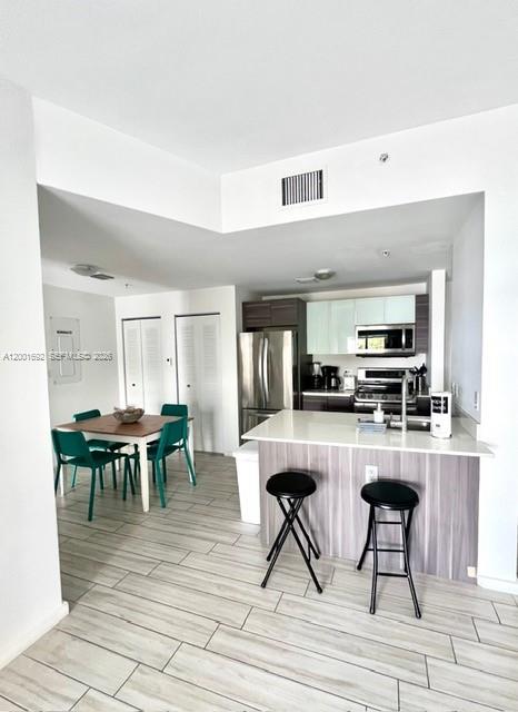 EMILIA CONDO - Residential