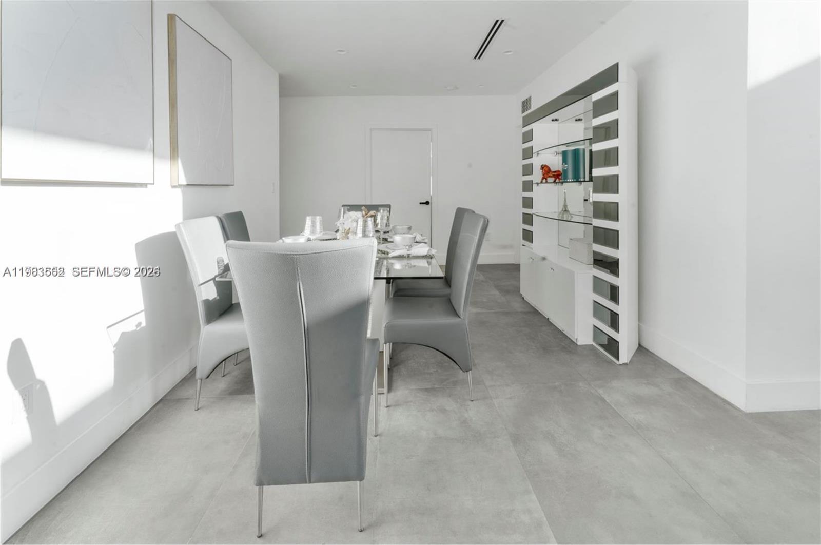 TREASURE ISLAND - Residential Lease