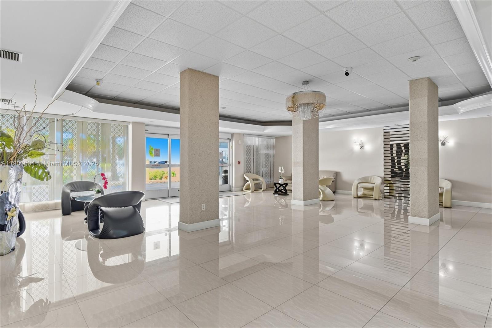 PLAZA TOWERS NORTH CONDO - Residential Lease