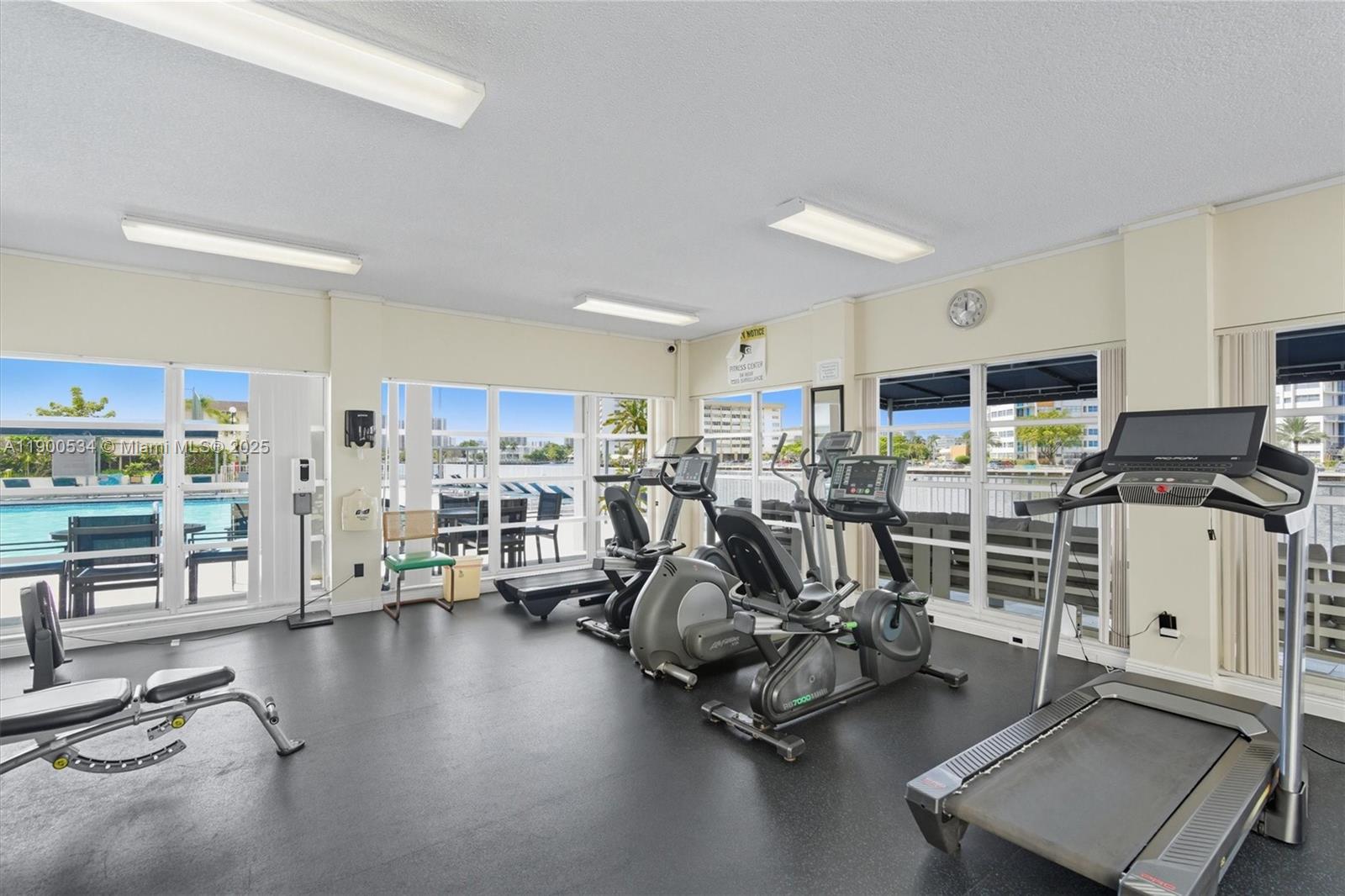 PLAZA TOWERS NORTH CONDO - Residential Lease