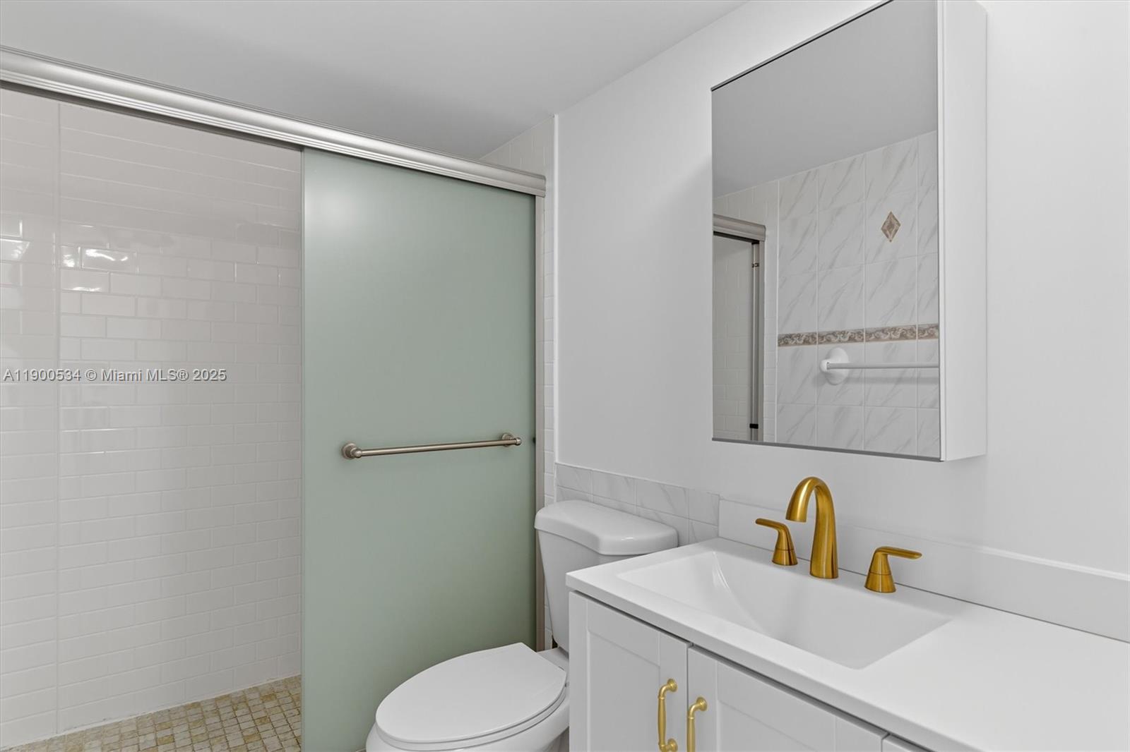 PLAZA TOWERS NORTH CONDO - Residential Lease