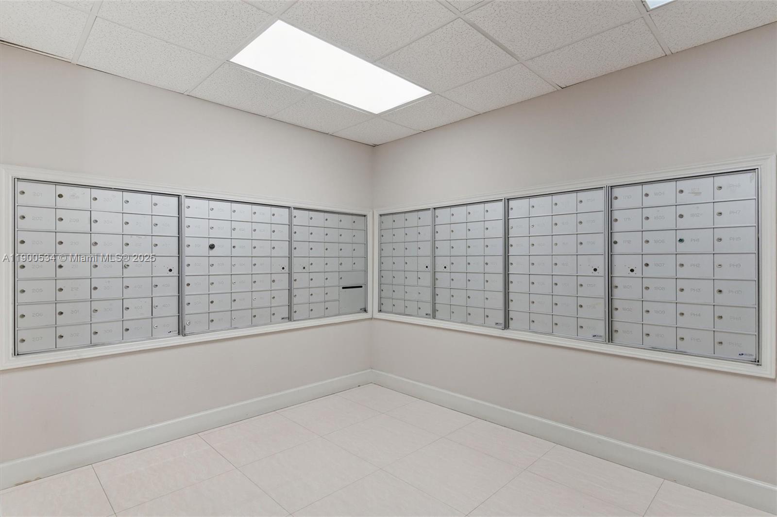 PLAZA TOWERS NORTH CONDO - Residential Lease