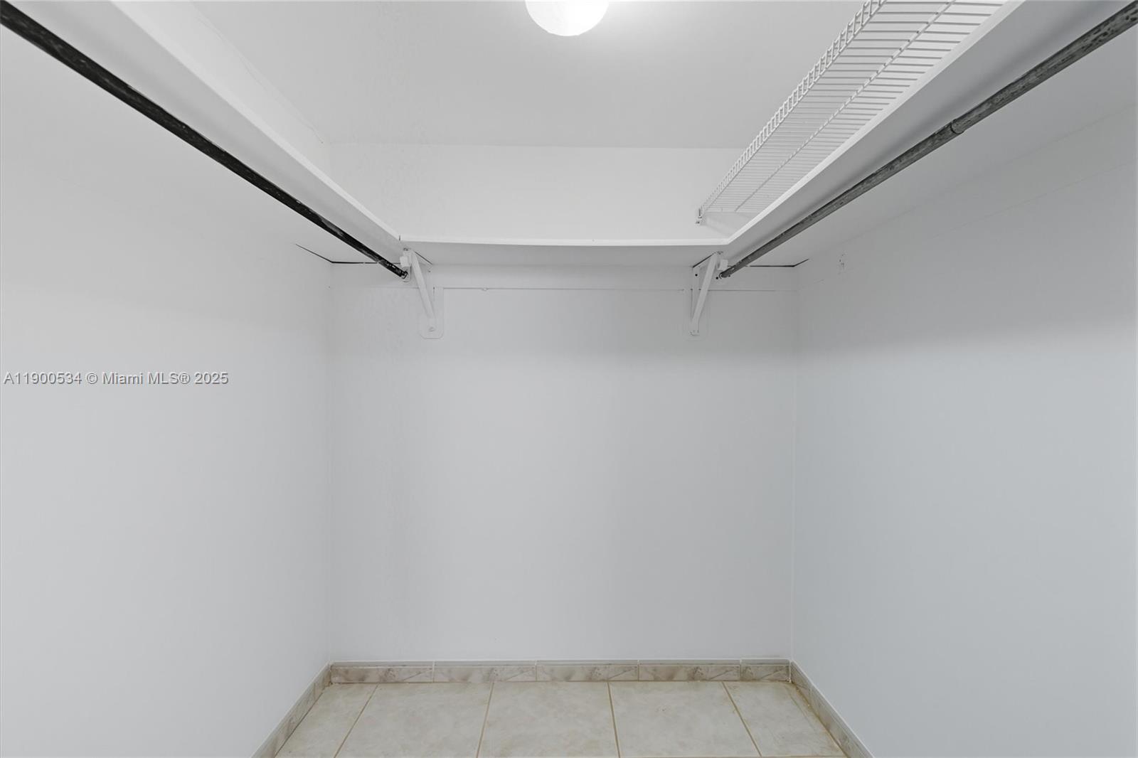 PLAZA TOWERS NORTH CONDO - Residential Lease