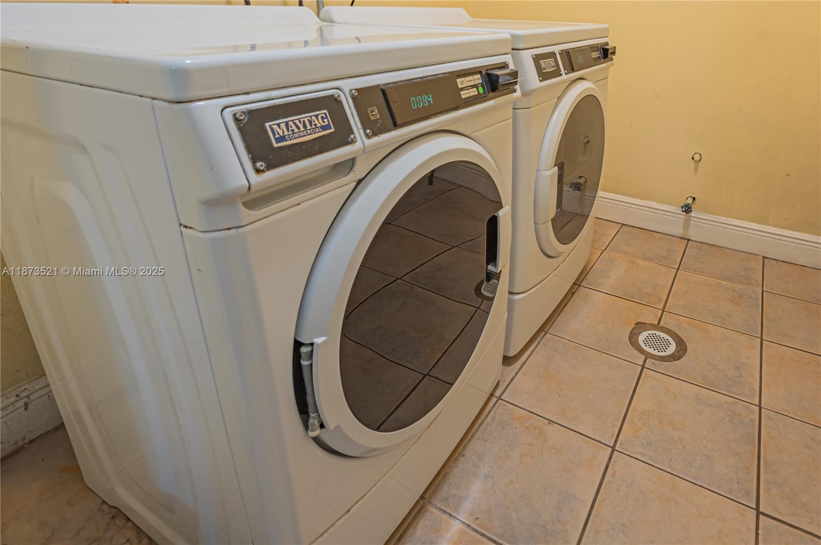 WATERGATE CONDOMINIUM NO - Residential