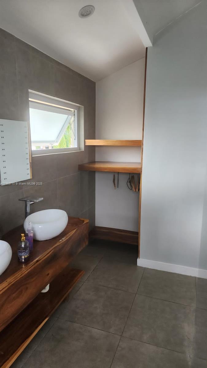 MONTEGO BAY, JAMAICA - Residential