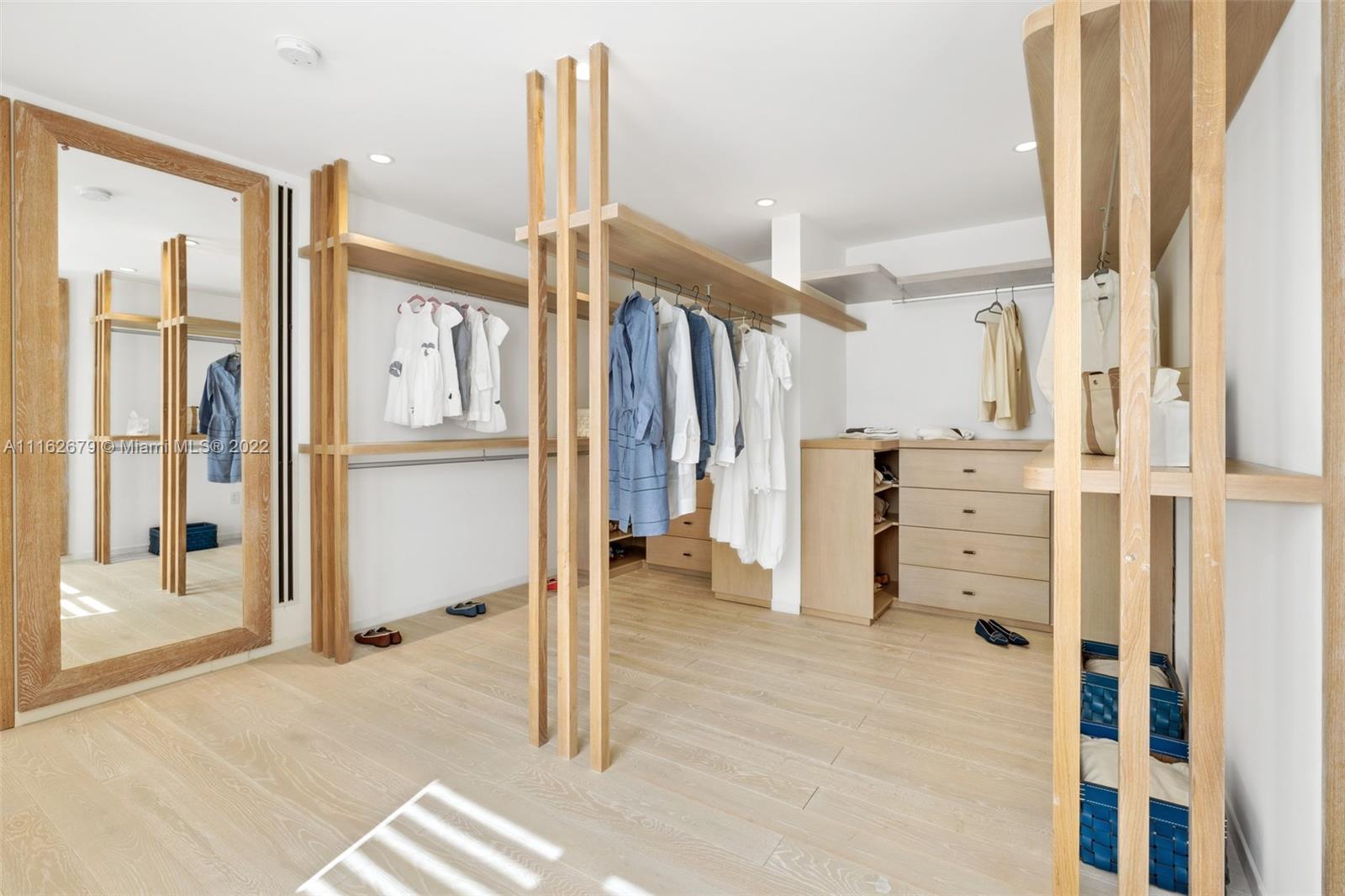 AQUA AT ALLISON ISLAND - Residential